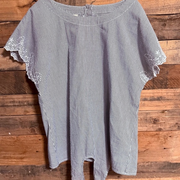 St. John's Bay Navy and White Striped Shirt - Picture 2 of 6